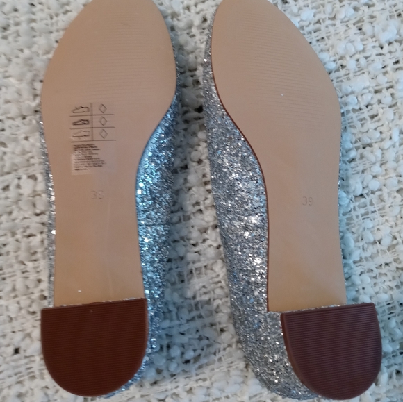 H&M ROUND TOE SPARKLY PUMPS, 39, NWT - Picture 3 of 5